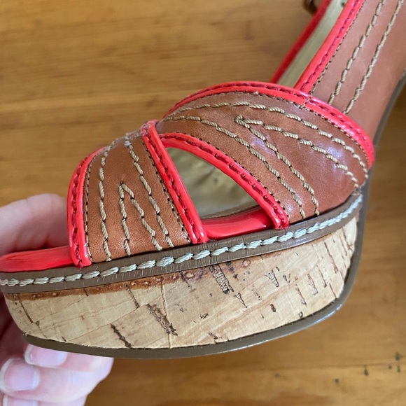 Guess brown and pink coral sandal platform cork pumps. Size 7. - Picture 2 of 8